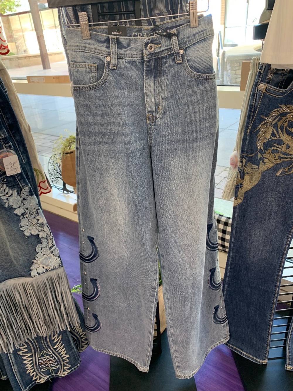 NWT Grace in LA wide leg with horse shoe and stone on side of pant leg